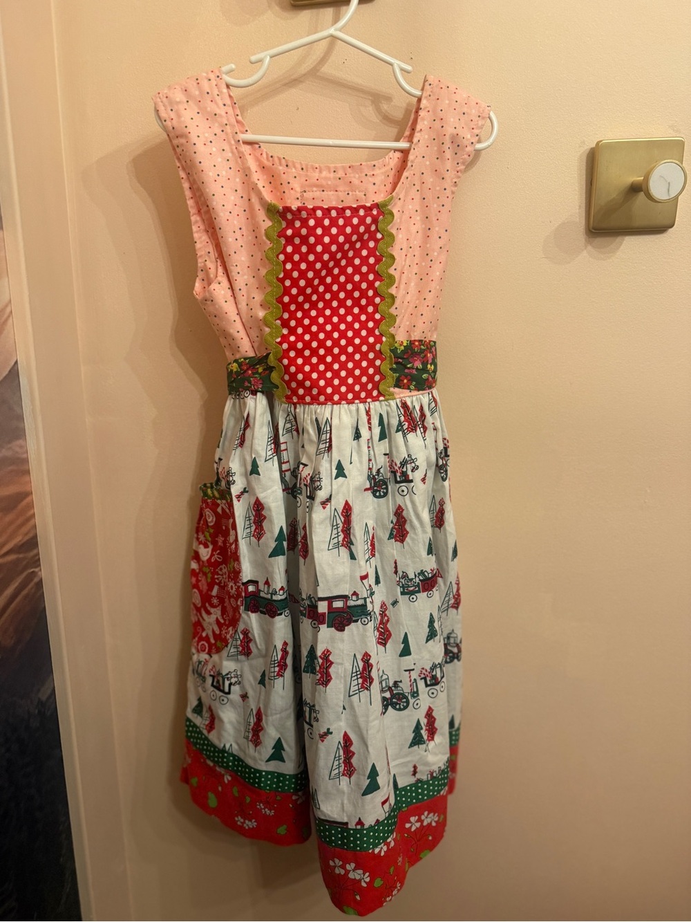 Vintage-Inspired Holiday Patchwork Dress in Pink, Red, White, Green